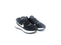 Nike Revolution 6