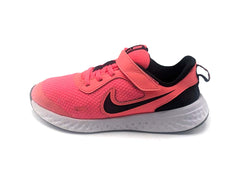 Nike Revolution 5