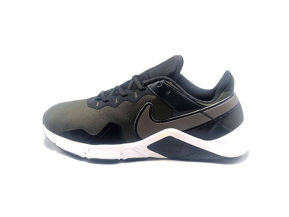 Nike Legend Essential 2