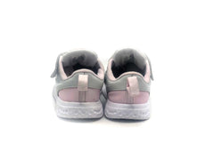 Nike Revolution 5