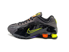 Nike Shox R4