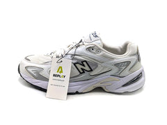 New Balance 725