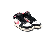 Nike Court Borough Mid