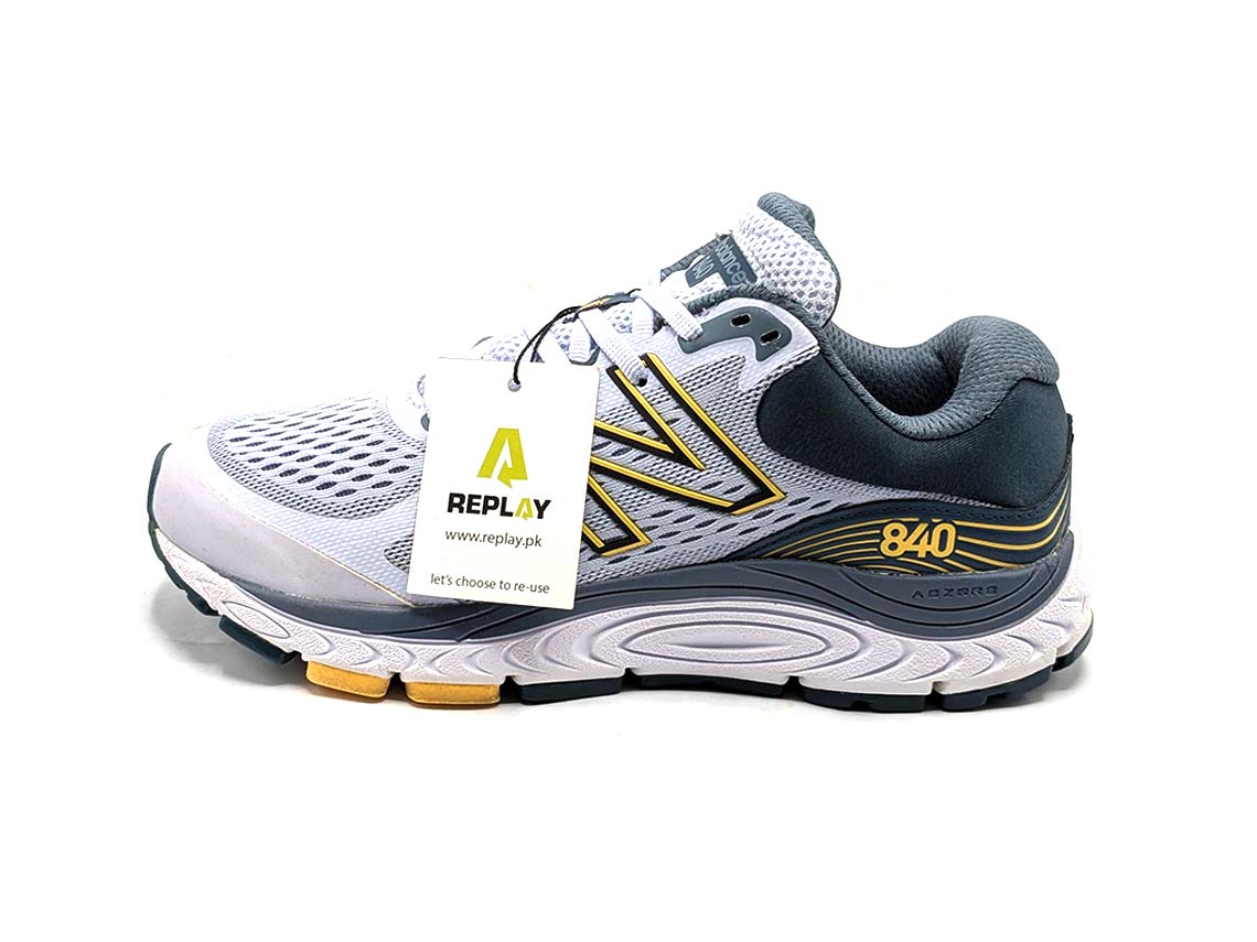 New Balance 840