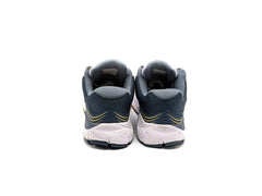 New Balance 840