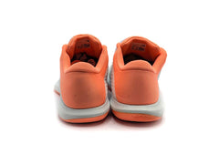 New Balance 696