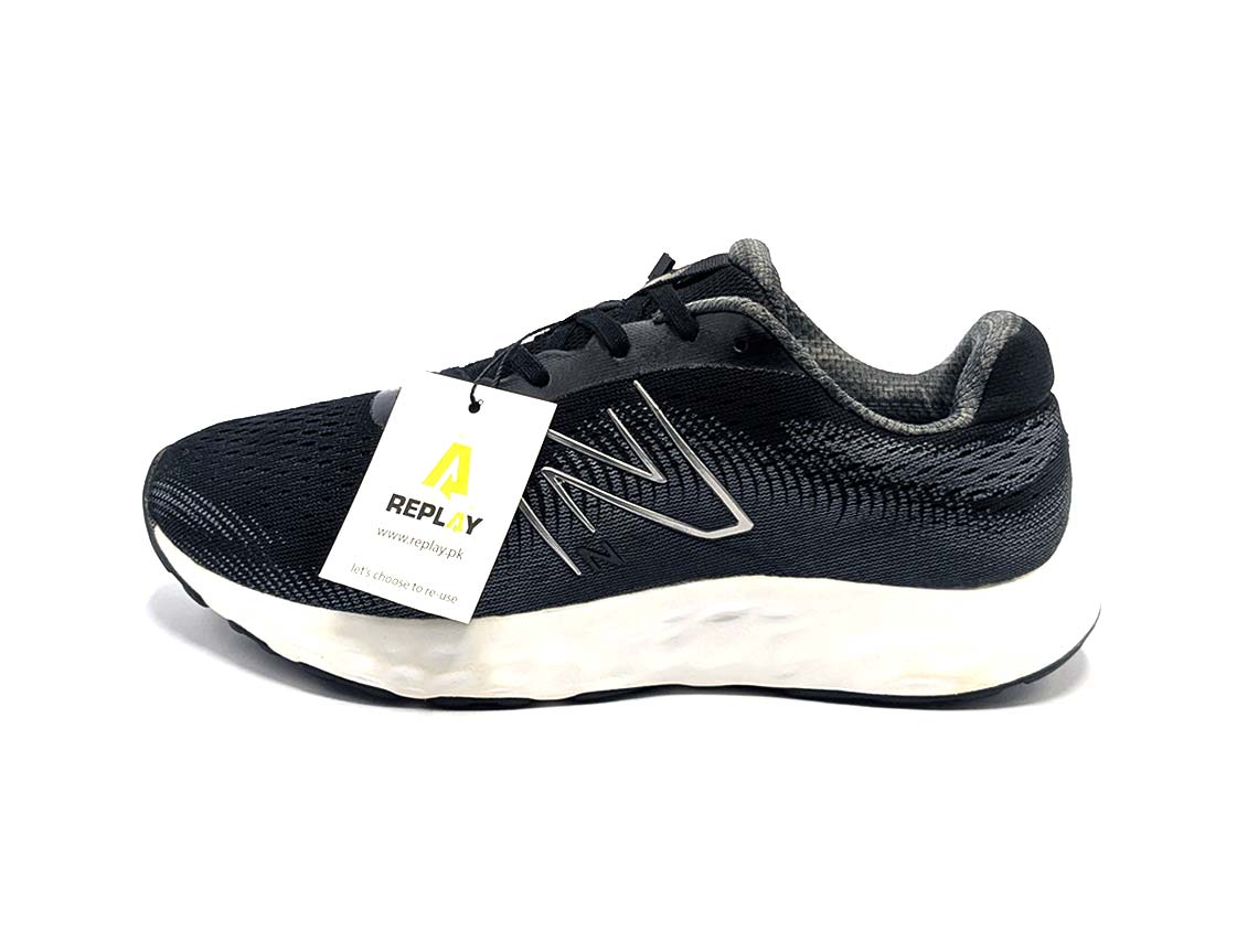 New Balance 520