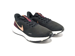 Nike Revolution 5