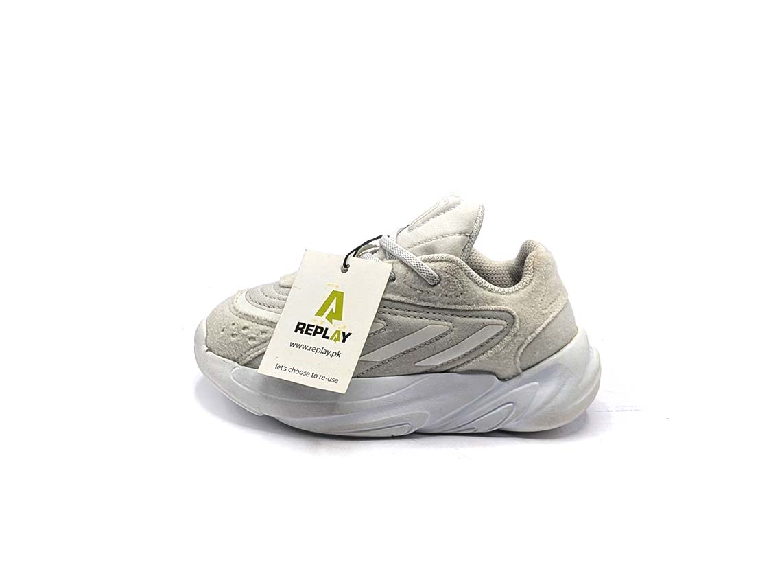 Adidas Ozelia