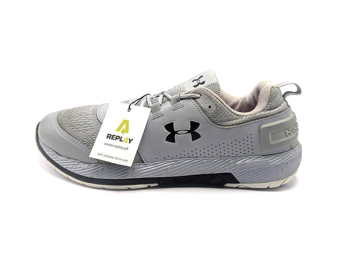 Under Armour Charged Commit