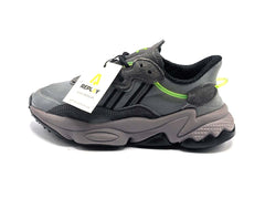 Adidas OZWEEGO