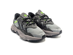Adidas OZWEEGO