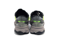Adidas OZWEEGO