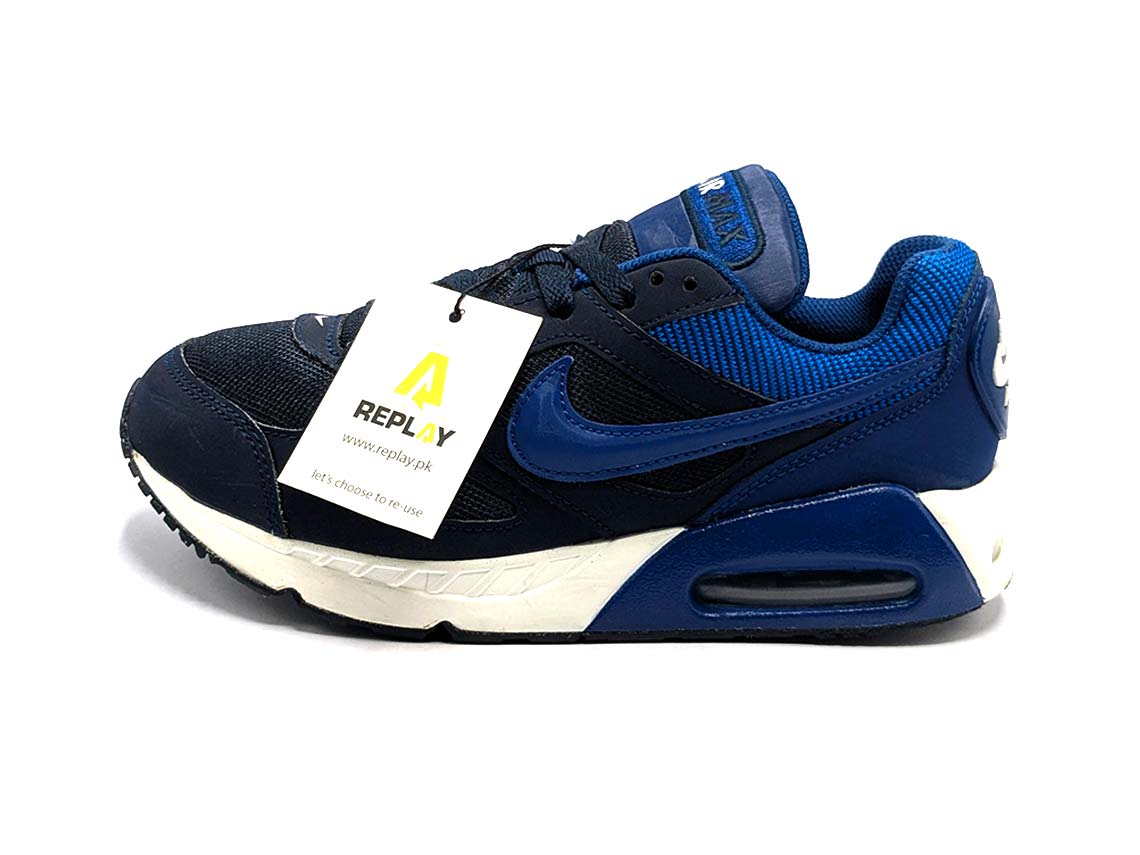 Nike Air Max IVO