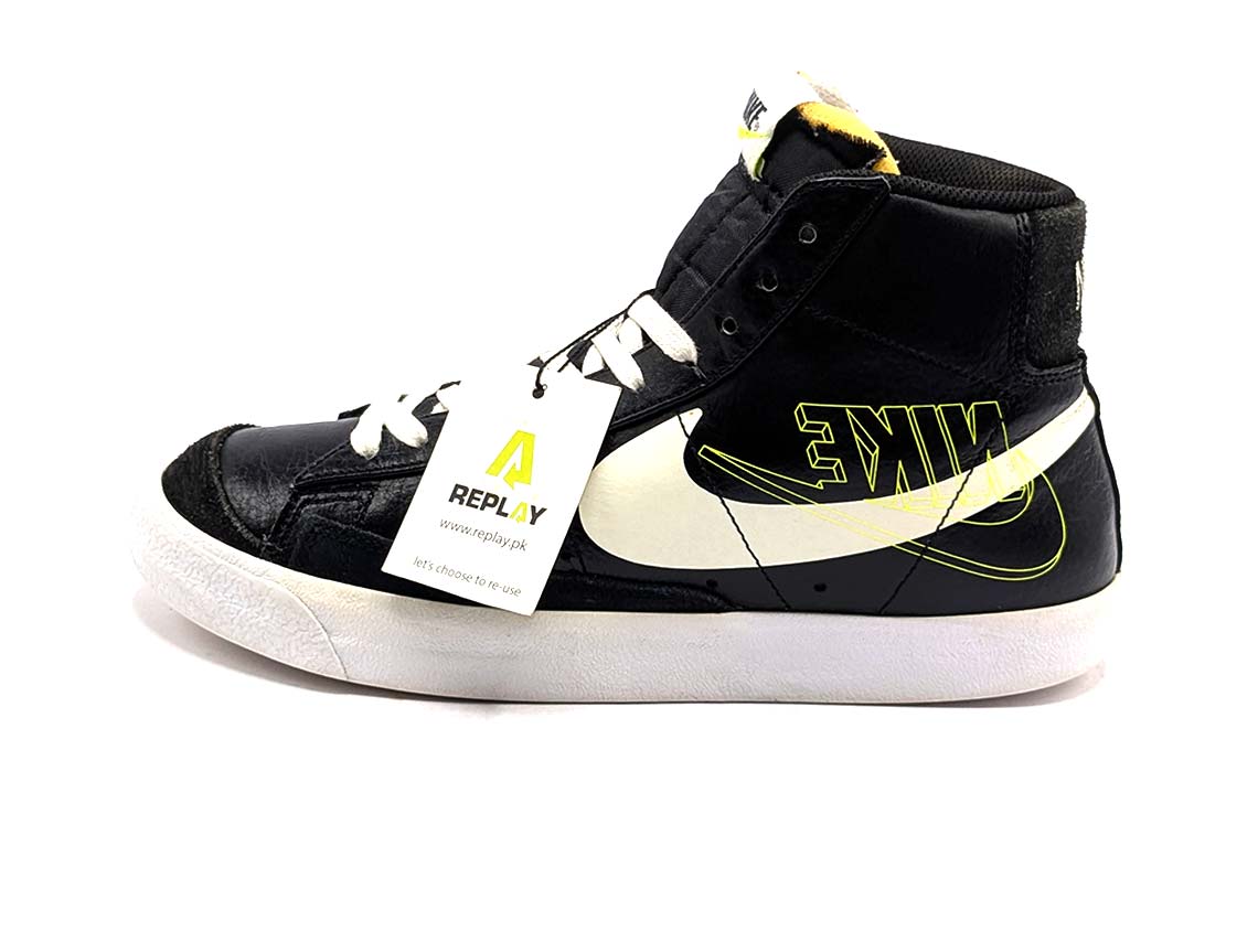 Nike Blazer Mid '77 Vintage 'Reverse Logo