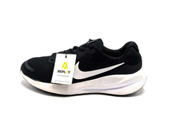 Nike Revolution 7