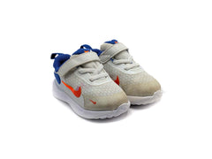 Nike Revolution 7