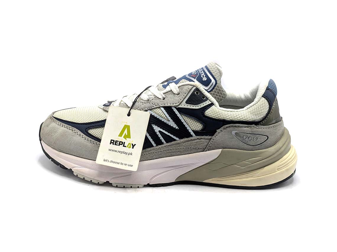New Balance 990V6