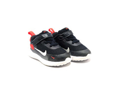 Nike Revolution 7