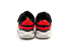 Nike Revolution 7