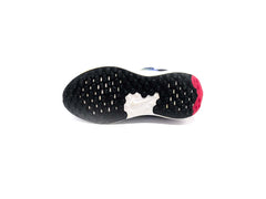 Nike Revolution 7