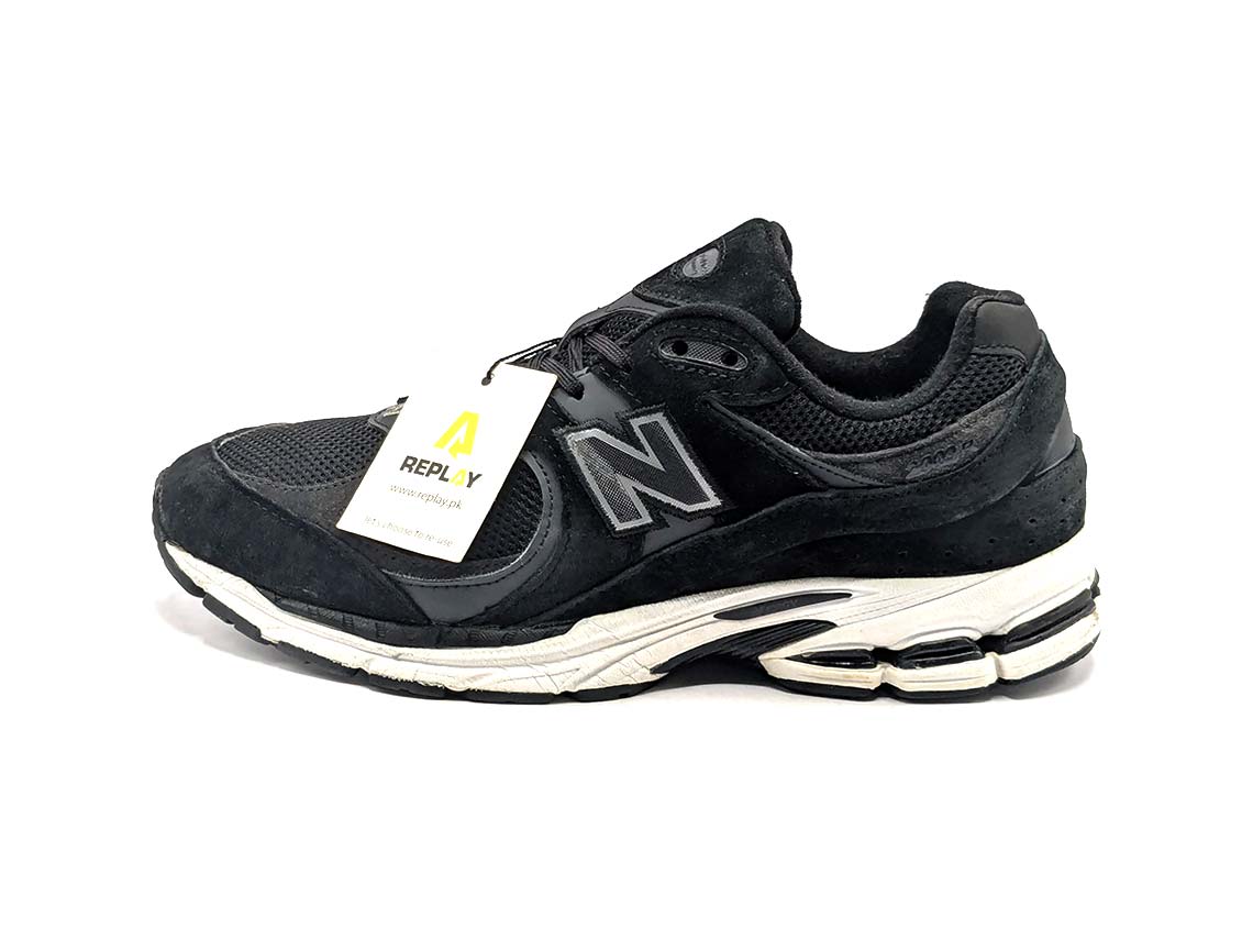 New Balance 2002R