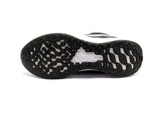 Nike Revolution 6
