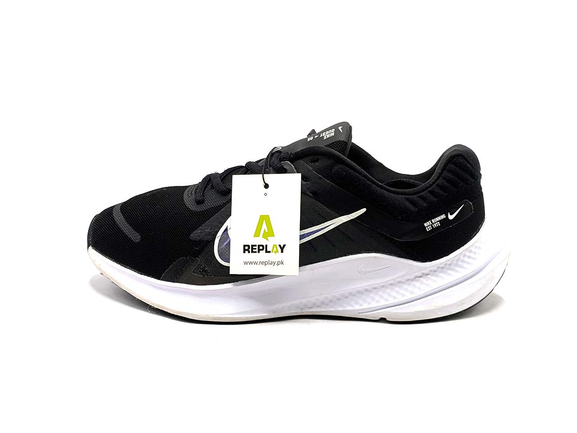 Nike Quest 5