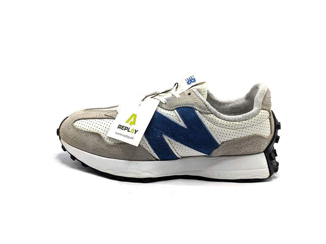 New Balance 327