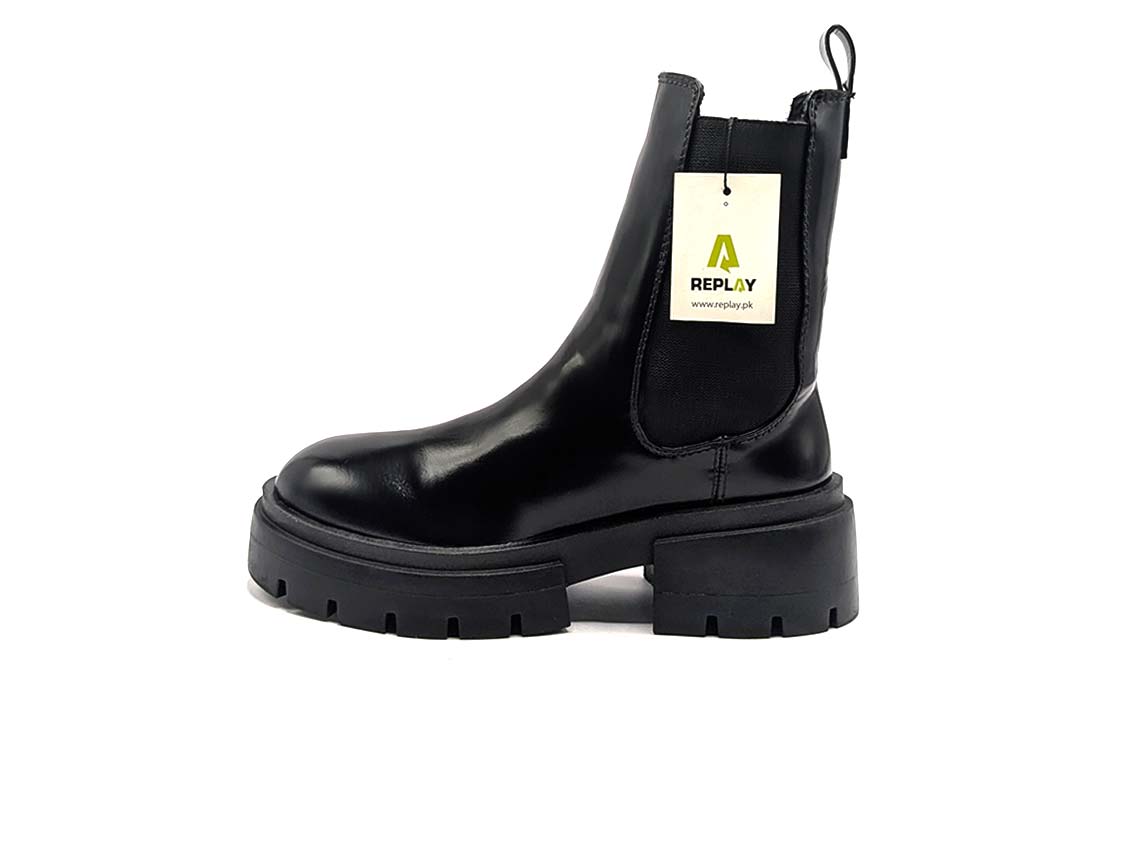 H&M Chelsea Boots