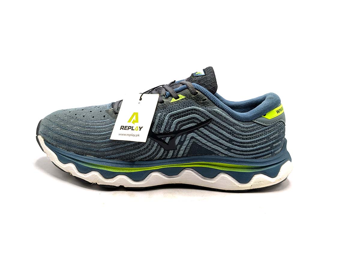 Mizuno Wave Horizon 6