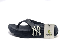 MLB Chunky Slider Flip Flop New York Yankees