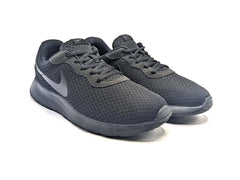 Nike Tanjun