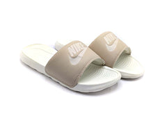 Nike Victori One
