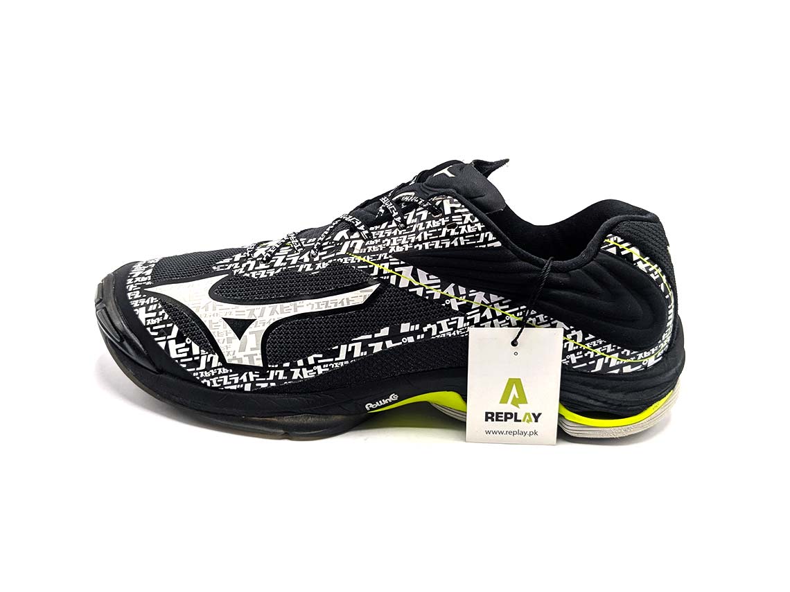 Mizuno Wave Lightning Z6