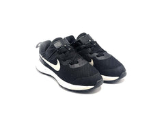 Nike Revolution 6