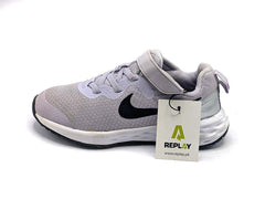 Nike Revolution 6