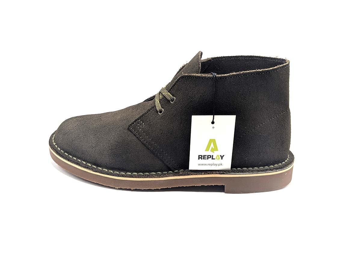 Clarks Chukka Boots - Suede