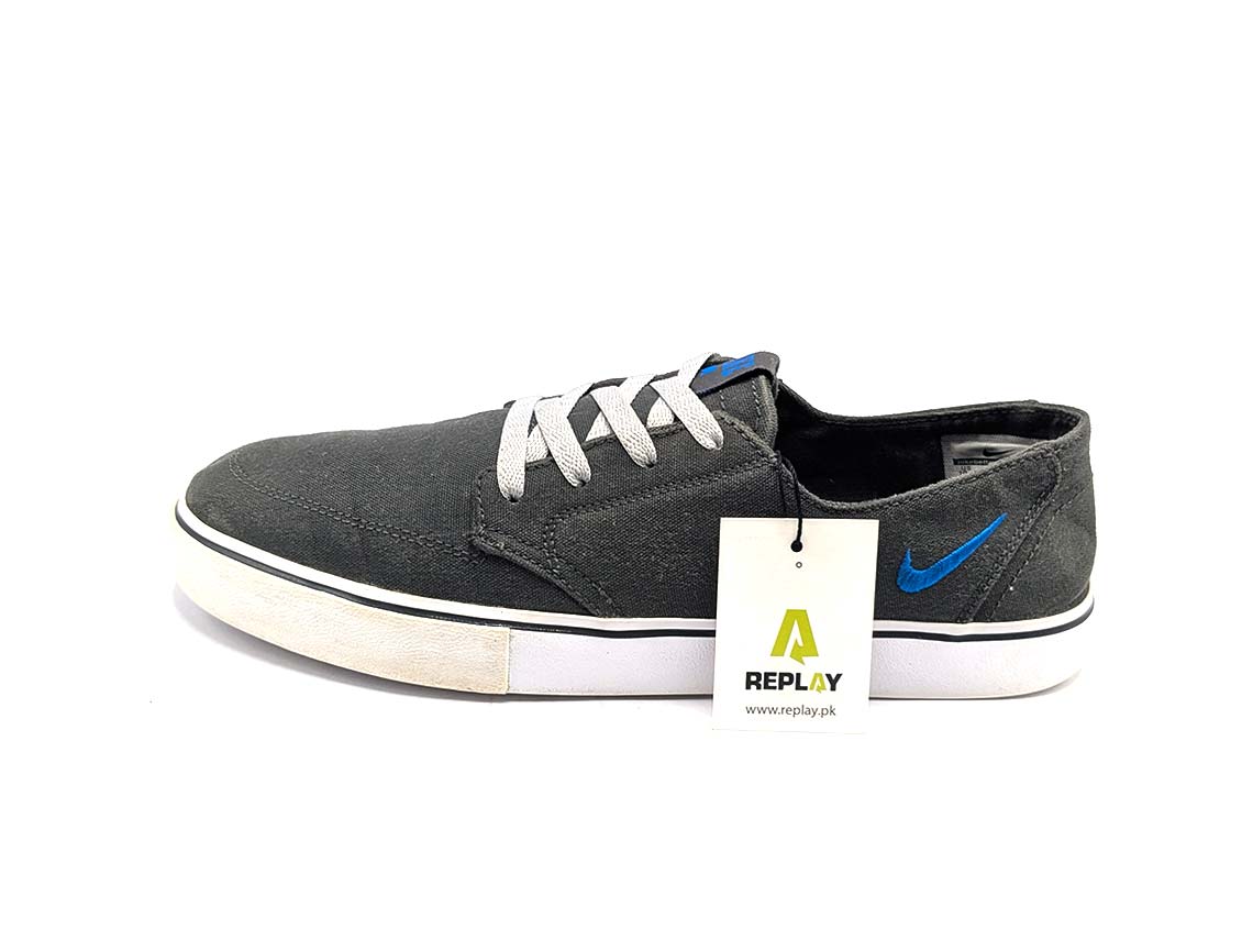 Nike SB Clutch