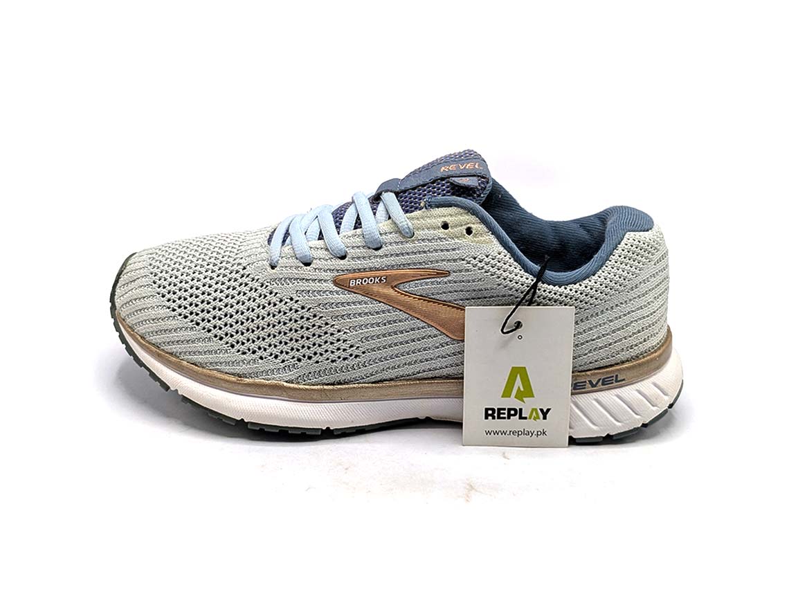 Brooks Revel 3