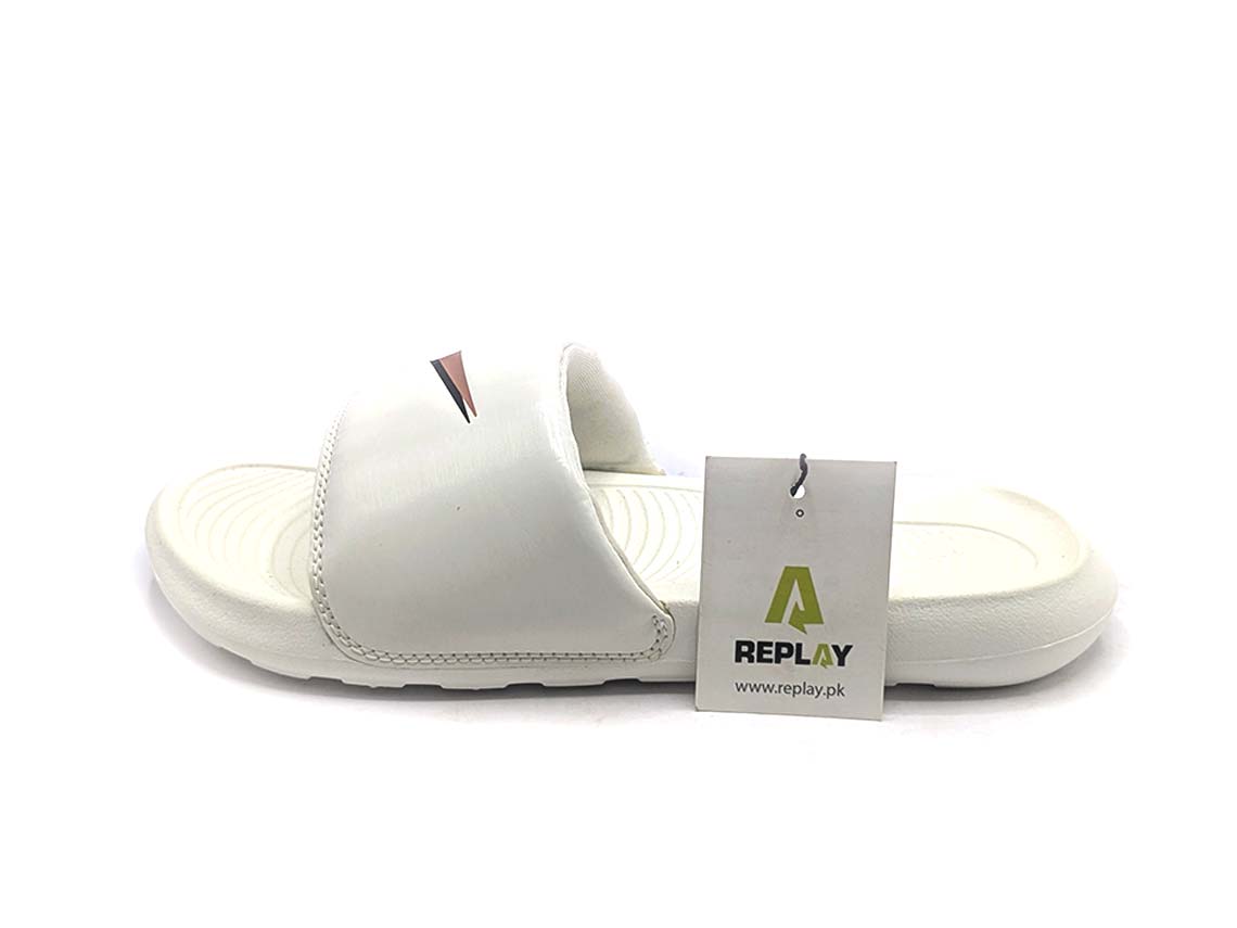 Nike Victori One
