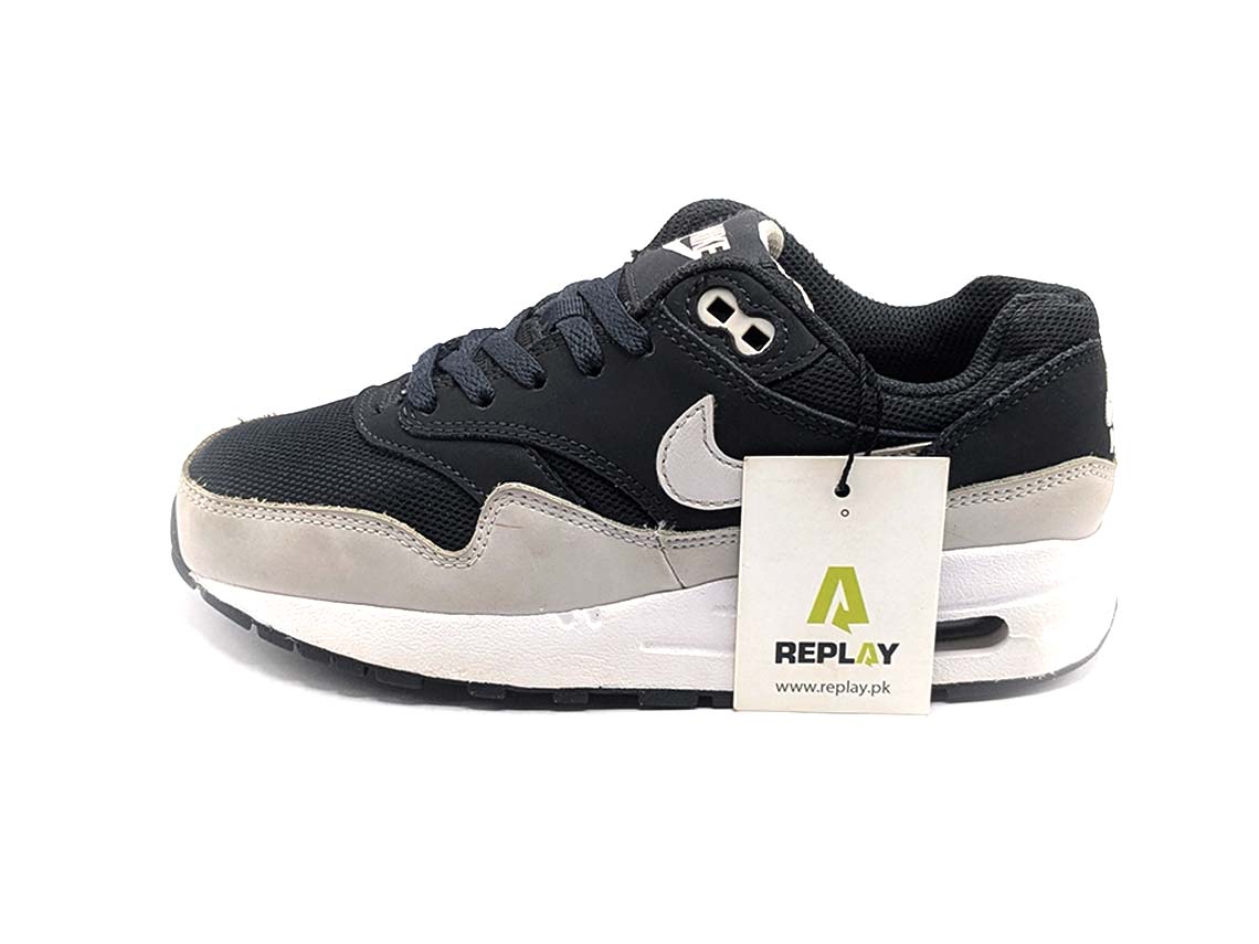 Nike Air Max 1 Essential
