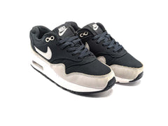 Nike Air Max 1 Essential