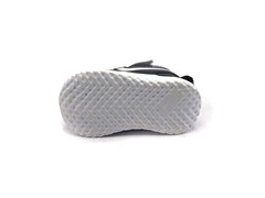 Nike Revolution 5