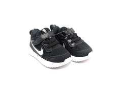Nike Revolution 5