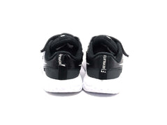 Nike Revolution 5