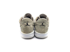 Air Jordan First Class