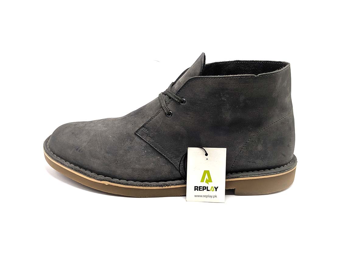 Clarks Chukka Boots - Suede