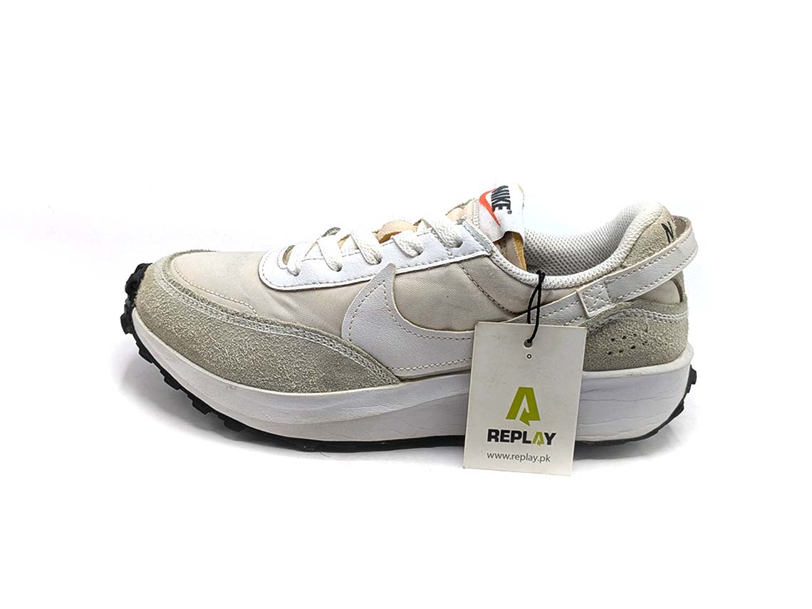 Nike Waffle Debut