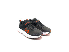 Under Armour Assert 10